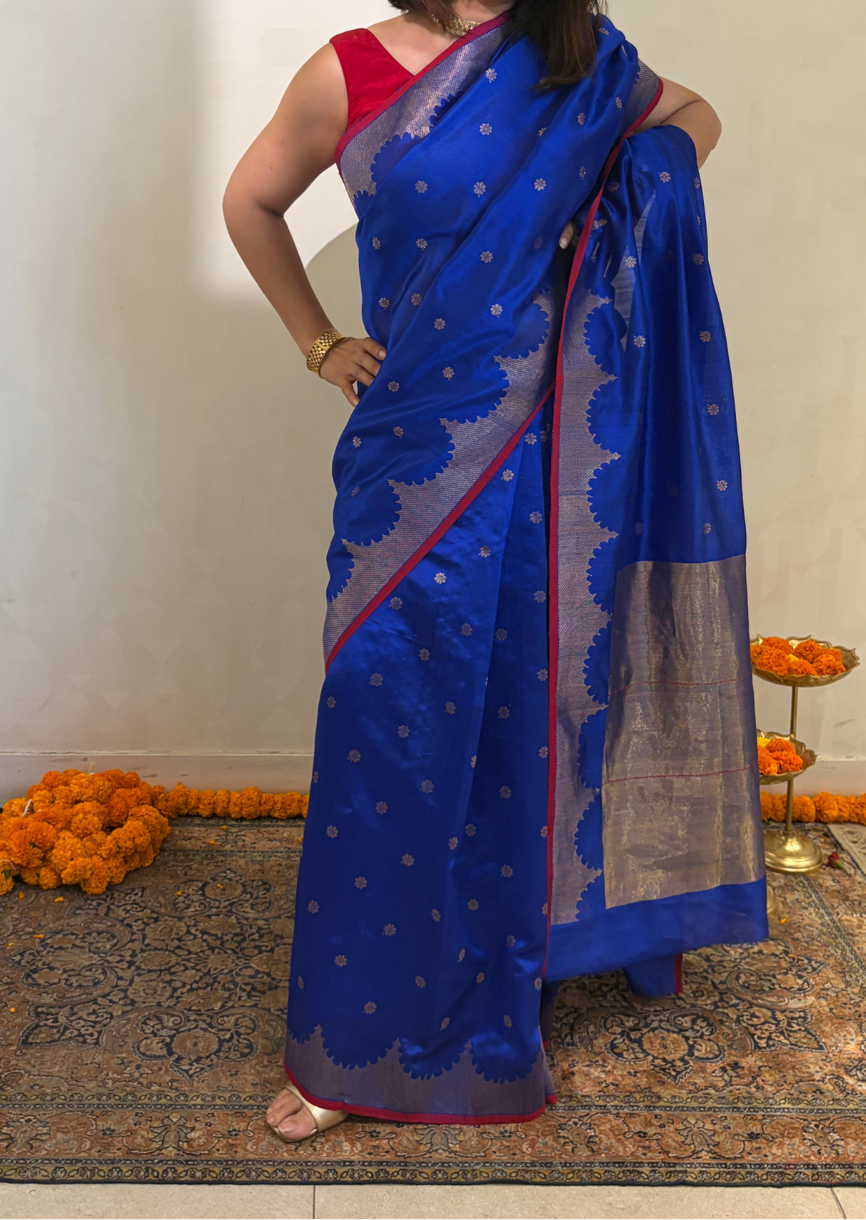 Blue Scallop Design Red Border Silk Chanderi Saree