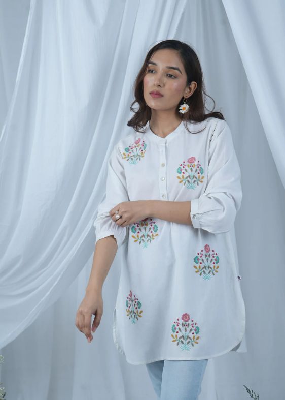 White embroidery Tunic-SS 2444