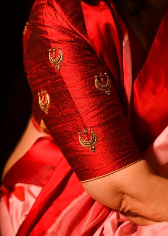 Fly me to the moon(maroon) blouse