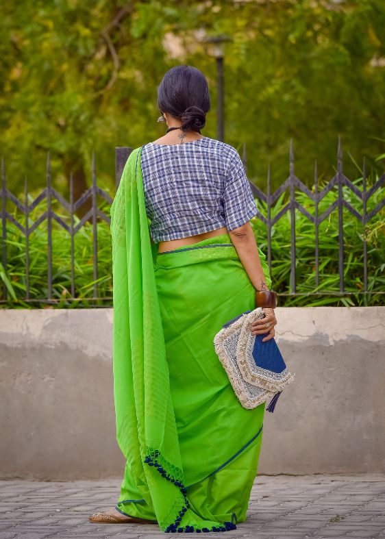 Parrot Green Fulia Cotton Saree
