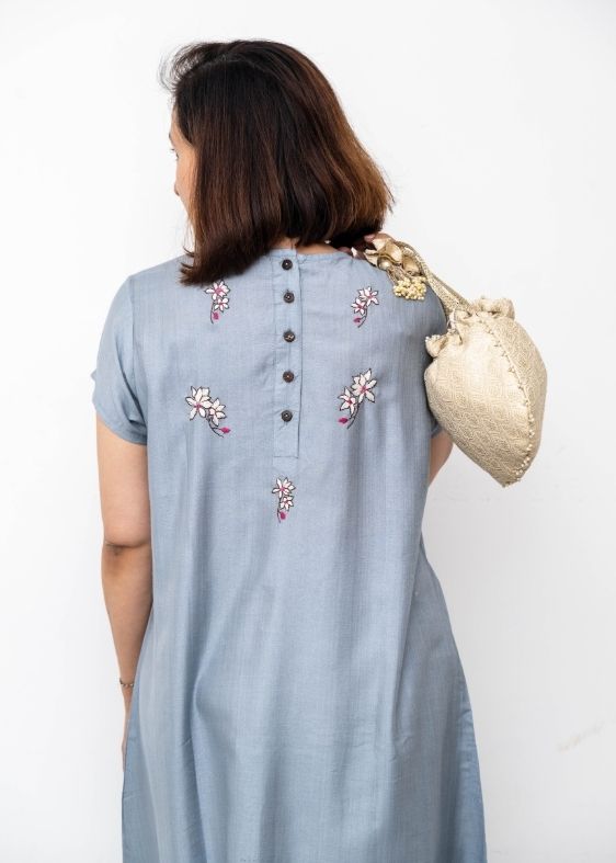Ivana Embroidered Brocade Potli - Ivory - AM-PT-0225-0001