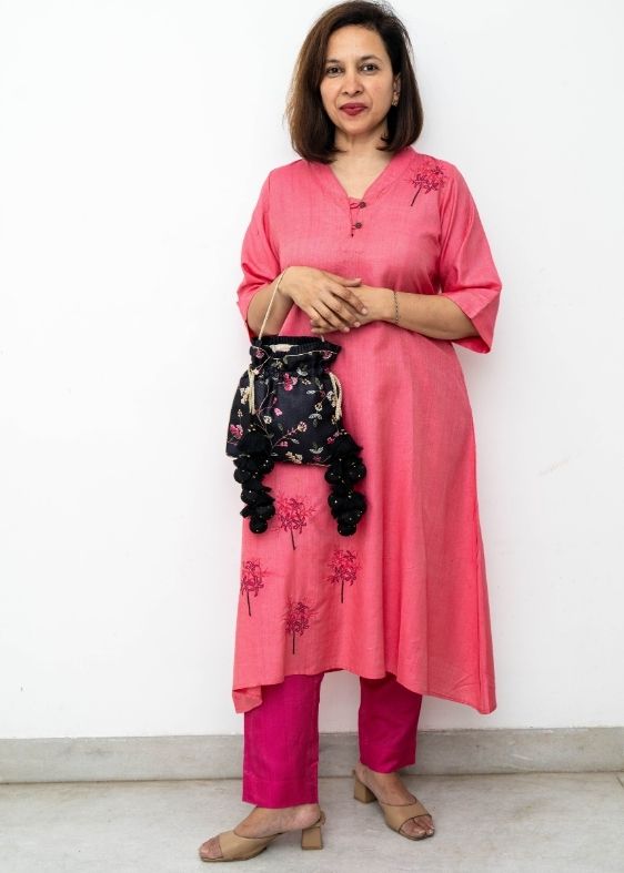 Rua Embroidered Potli - Black -AM-PT-0125-0011
