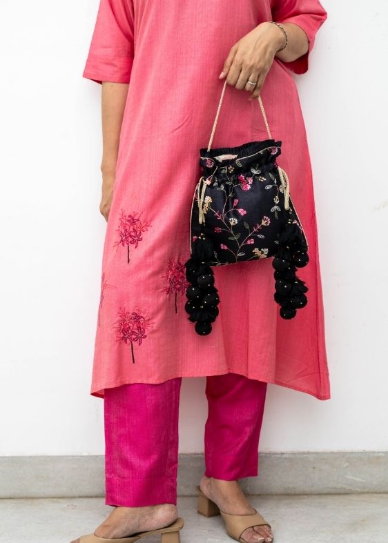 Rua Embroidered Potli - Black -AM-PT-0125-0011
