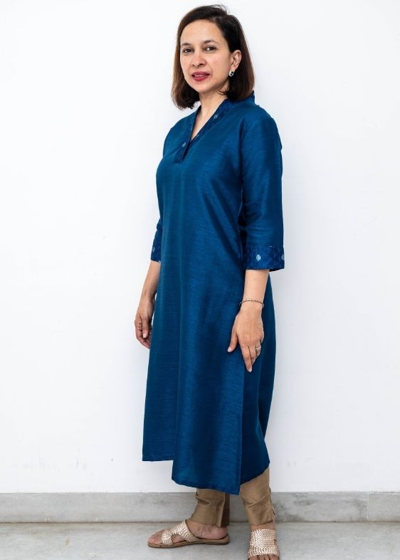 Blue V Neck Slub Silk Long Kurta