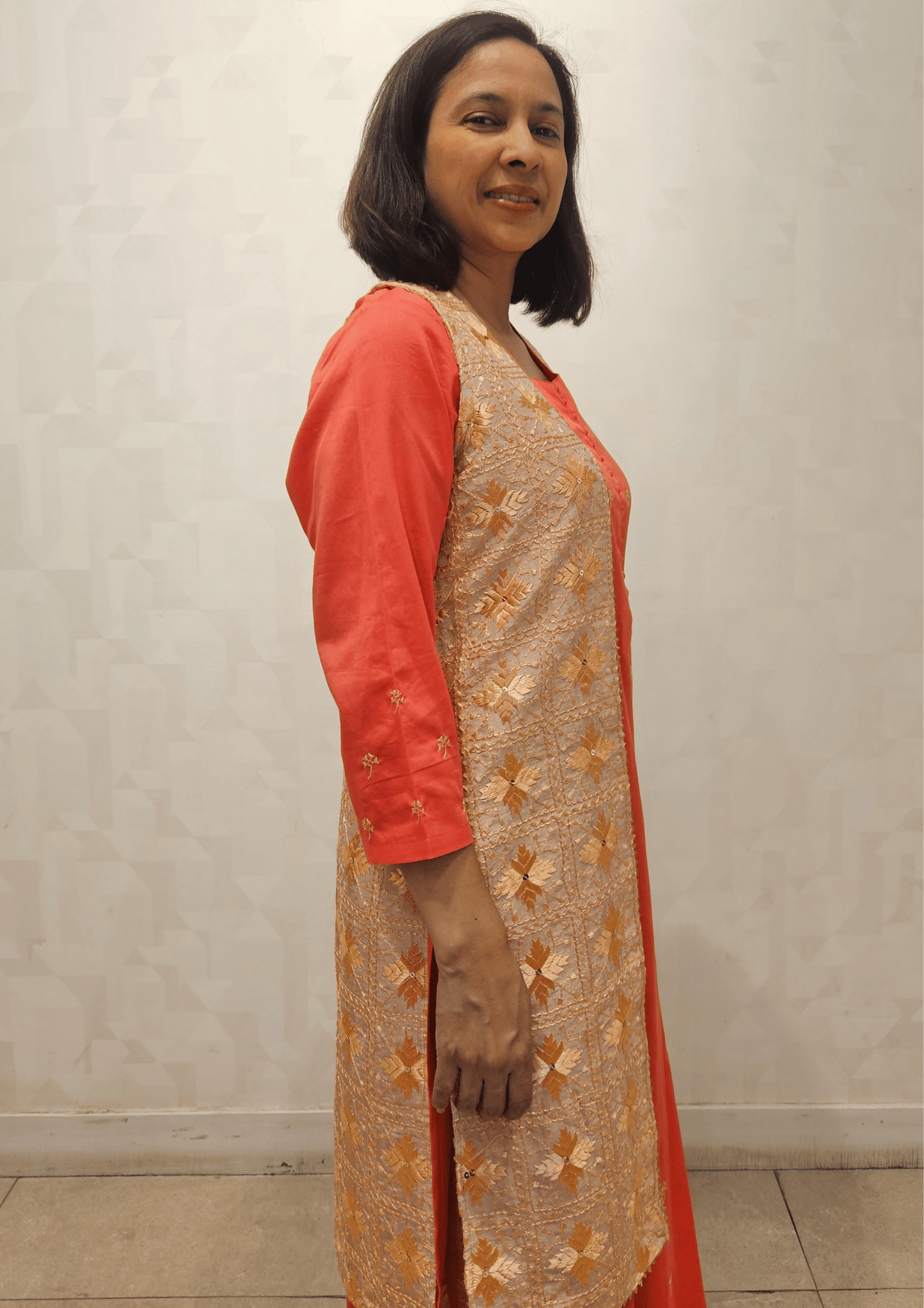 Peach Phulkari Hand Embroidery Sleeveless Silk Jacket