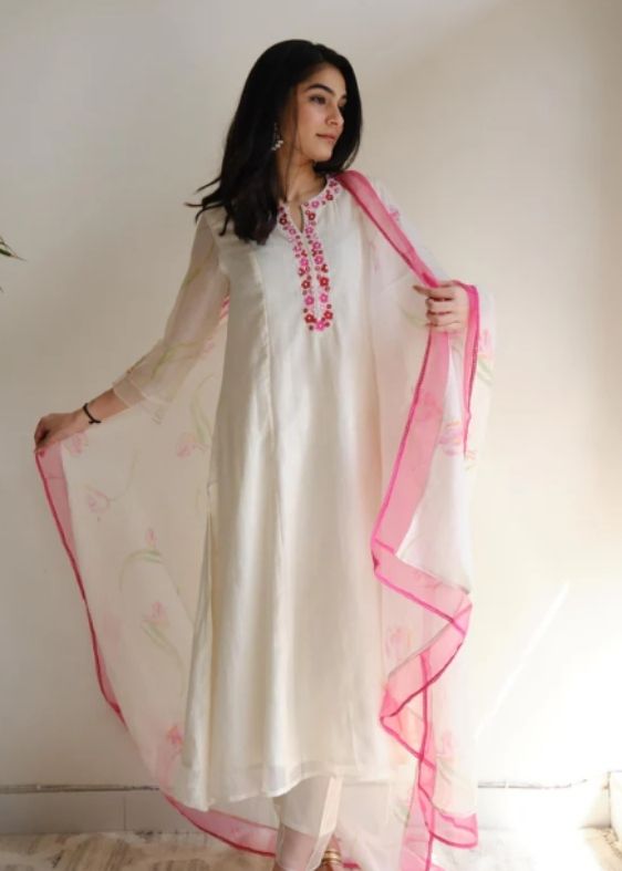 Tulip Ruhi Set