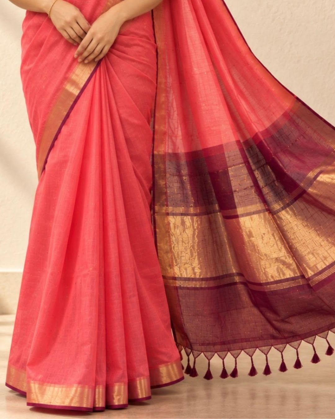 Peach Gold Zari Border Maroon Contrast Pallu Mangalgiri Silk Saree