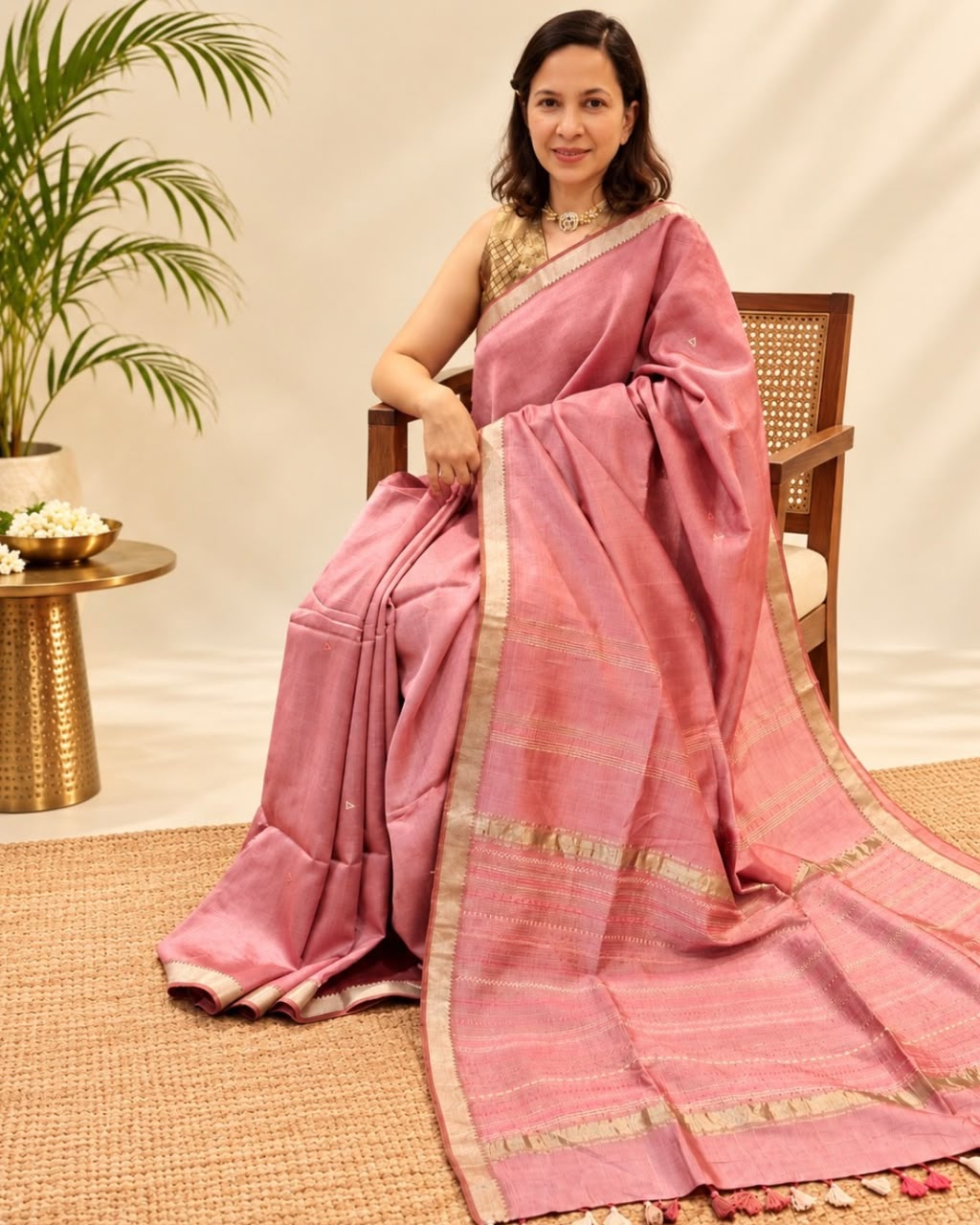 Pink Silver Zari Border Porgai Embroidery Mangalgiri Silk Saree