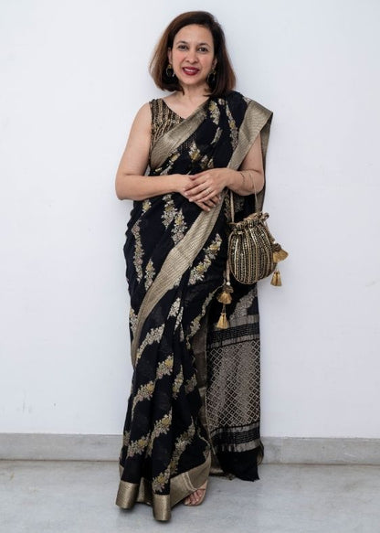 Antique Black Embroidered Potli - AM-PT-0225-0003