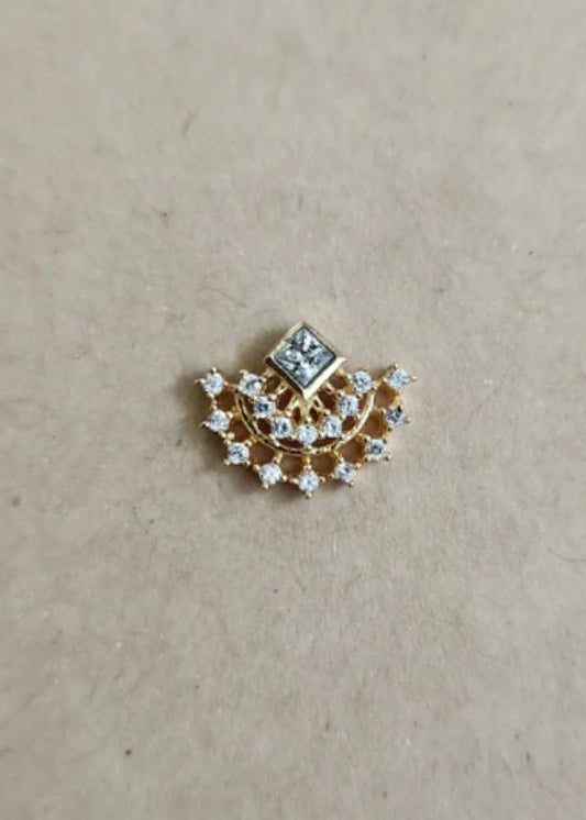 Urvi Nosepins Gold