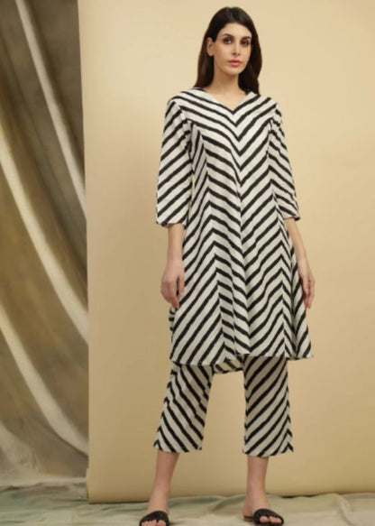 Ivory Yin Yang Kurta Set