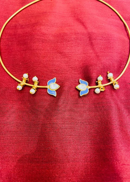 Lotus with white stones Choker