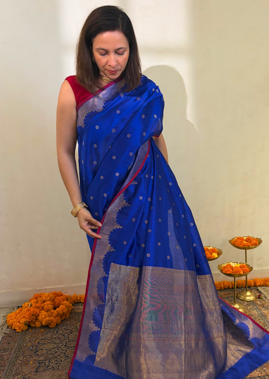 Blue Scallop Design Red Border Silk Chanderi Saree