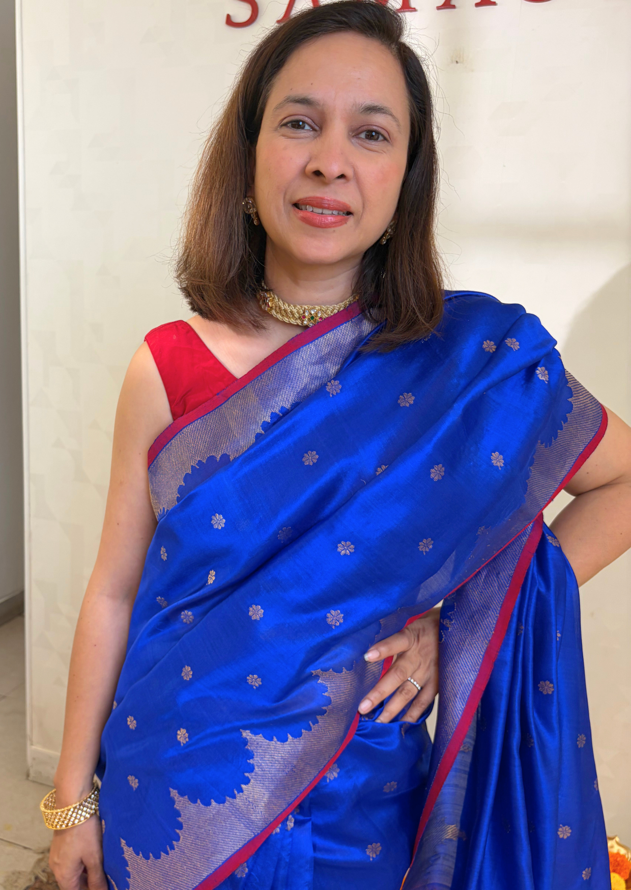 Blue Scallop Design Red Border Silk Chanderi Saree