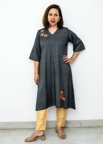 Black Camelia Flower Tussar Silk Kurta