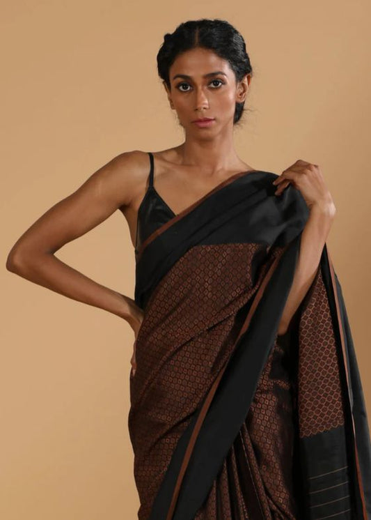 Ratri Khana Saree