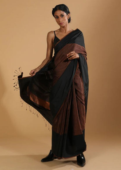 Ratri Khana Saree