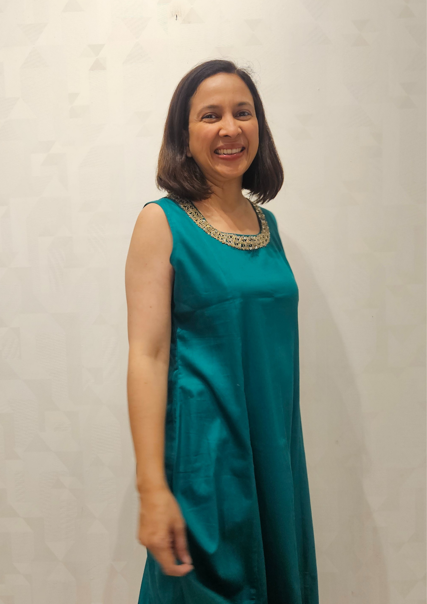 Green Round Neck Lace Embroidery Glazed Cotton Sleeveless Dress