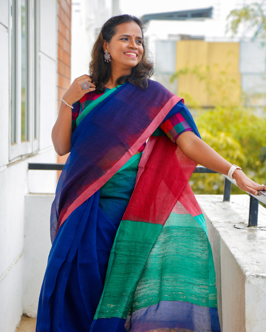 Blue Red Surreal Shaded Mullbery Silk Saree