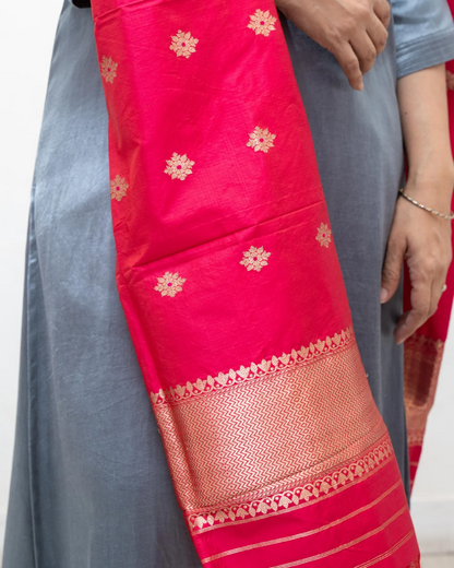 Red Banarasi Katan Silk Butta Dupatta