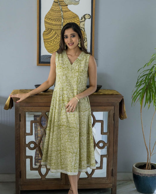 Green Leaf Printed Lase V Neck Sleeveless Cotton Dress