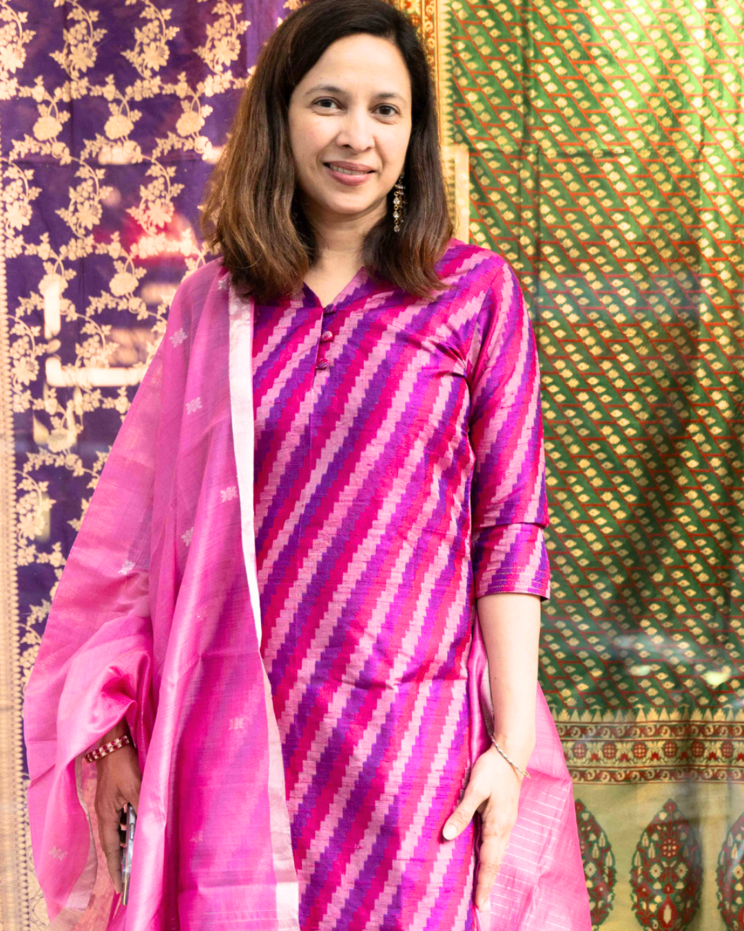 Pink V Neck Shell Button Slik Ikat  Kurta