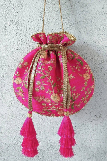 Floral Creeper Pink Potli Bag
AM-PT-0520-0005