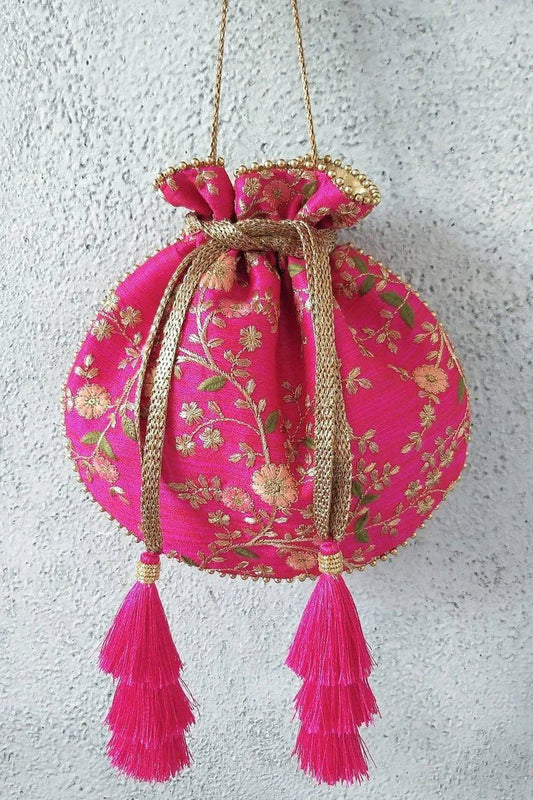 Floral Creeper Pink Potli Bag
AM-PT-0520-0005