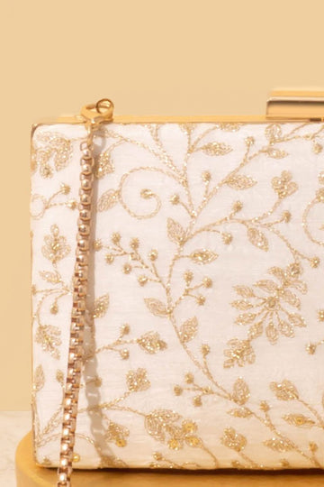 Antari Embroidered Clutch - Off white AM-BC-0425-0009