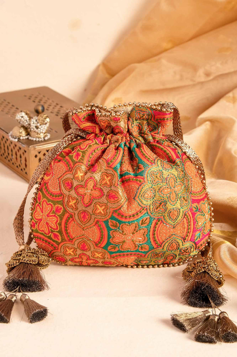 Amna Potli bag - Orange
AM-PT-0320-0003