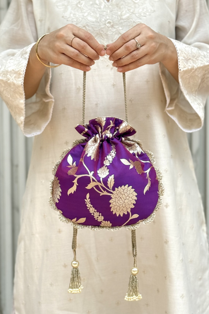 Satrangi Banarasi potli - Purple
AM-PT-0426-0014