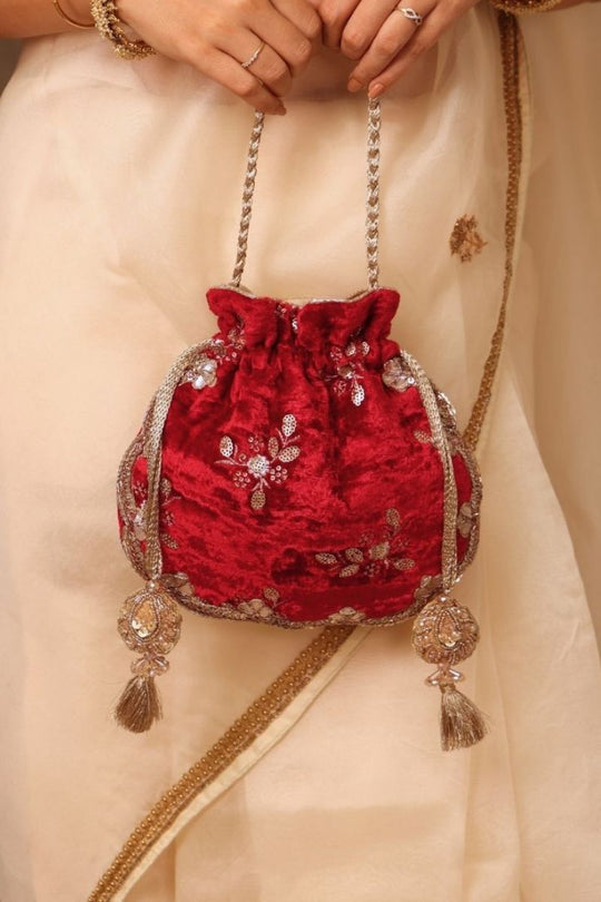 Ras Velvet Scallop Embroidered Potli - Red
AM-PT-0426-0008