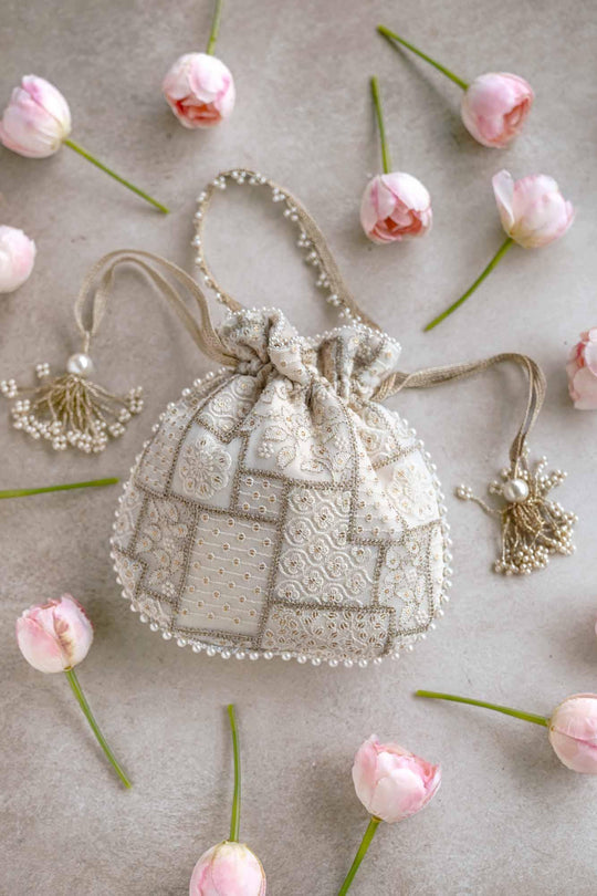 Mosaic Luxe Embroidered Potli Bag - Off white
AM-PT-1220-0014