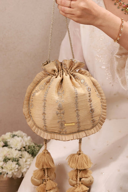 Dhaga Embroidered Pleated Potli - Gold
AM-PT-0726-0038