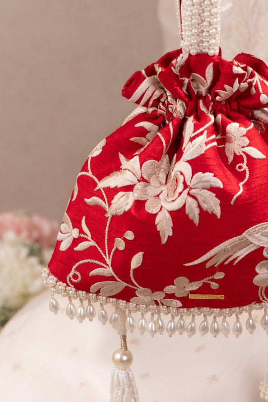 Bulbul Embroidered Top handle Potli - Red
AM-PT-0726-0011