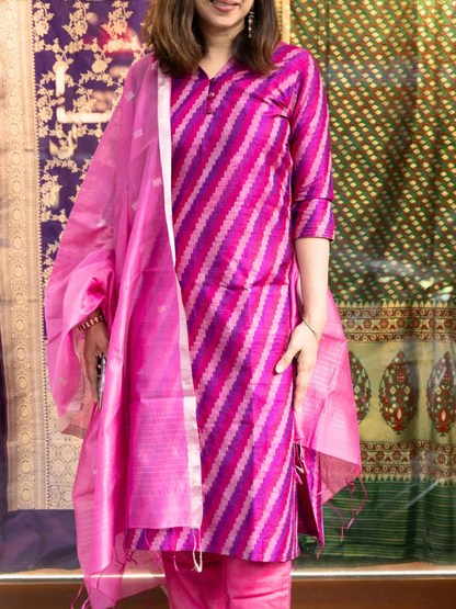 Pink V Neck Shell Button Slik Ikat  Kurta