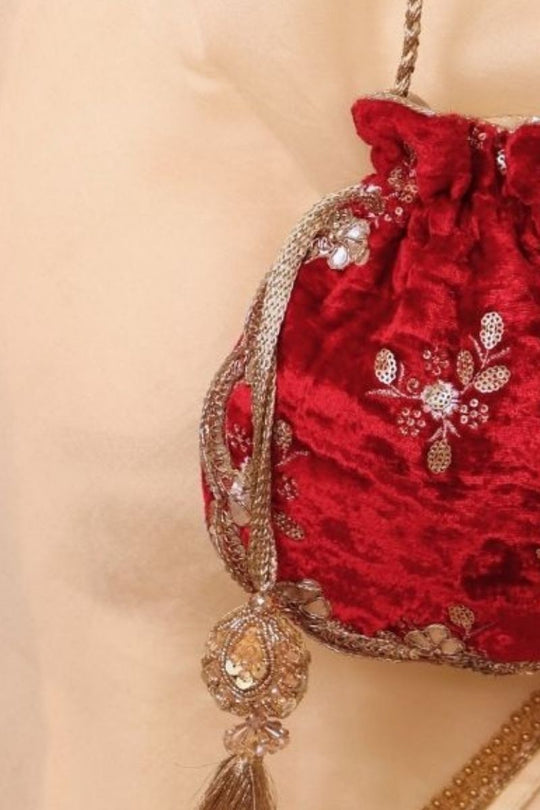 Ras Velvet Scallop Embroidered Potli - Red
AM-PT-0426-0008