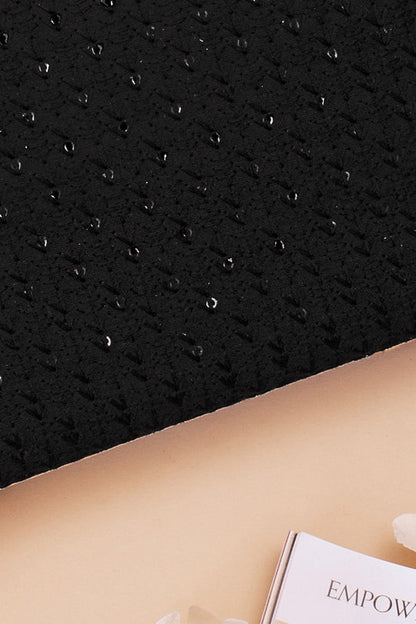 Noir Black Clutch
AM-BC-0523-0004