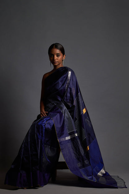 Nili Baduku Saree