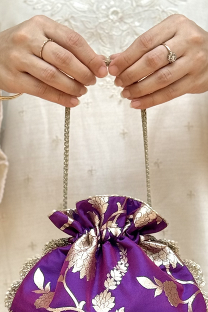Satrangi Banarasi potli - Purple
AM-PT-0426-0014