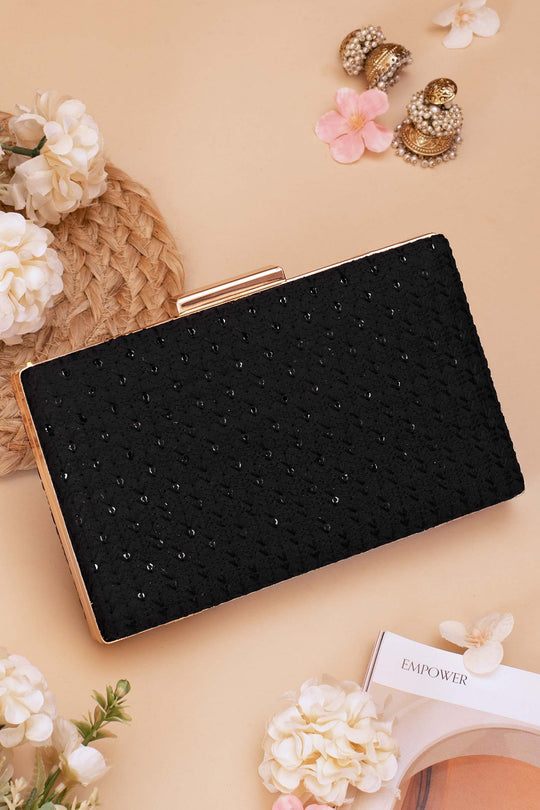 Noir Black Clutch
AM-BC-0523-0004